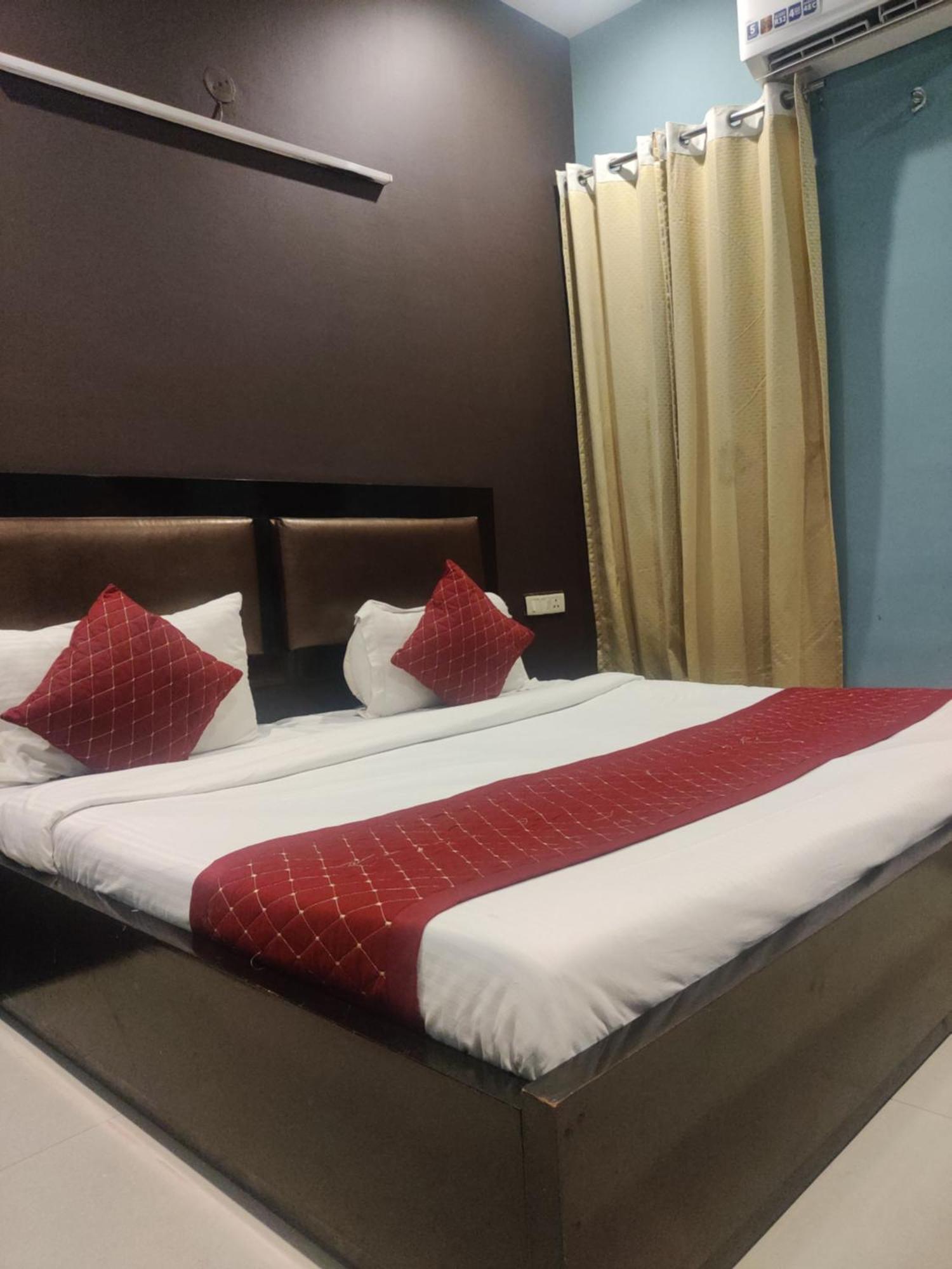 ניו דלהי Hotel Delhi Airport Plaza Igi Airport מראה חיצוני תמונה